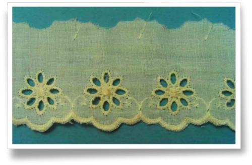 broderie anglaise 1748  T40  ref écru